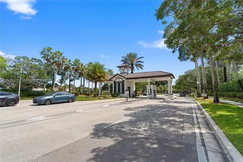 1500 Canary Island Drive Weston FL 33327