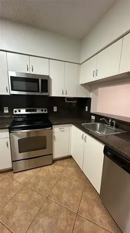 50 Key West Court Weston FL 33326