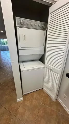 50 Key West Court Weston FL 33326