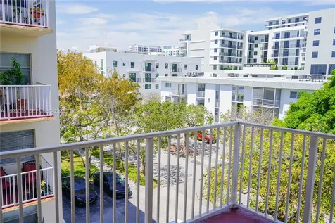 2008 Jackson Street Hollywood FL 33020