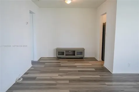 2008 Jackson Street Hollywood FL 33020