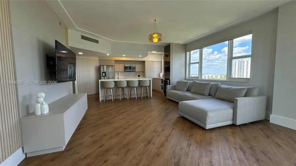20000 E Country Club Drive Aventura FL 33180