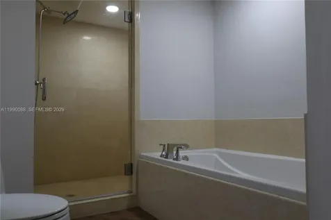 20000 E Country Club Drive Aventura FL 33180