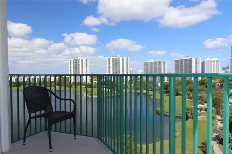 20000 E Country Club Drive Aventura FL 33180