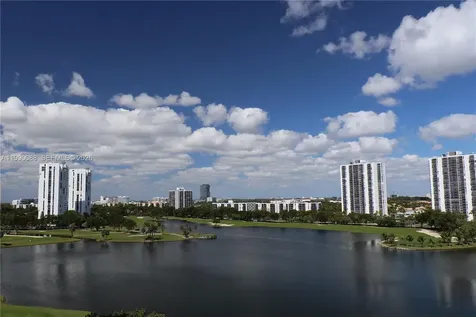 20000 E Country Club Drive Aventura FL 33180