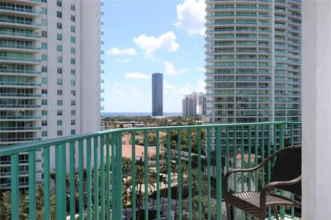 20000 E Country Club Drive Aventura FL 33180