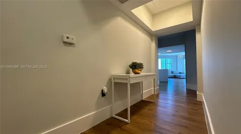 20000 E Country Club Drive Aventura FL 33180