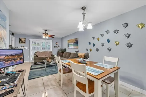 4332 NW 120th Lane Sunrise FL 33323
