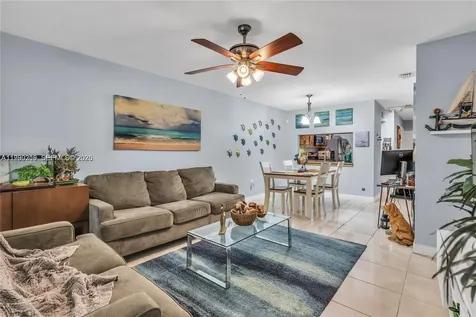 4332 NW 120th Lane Sunrise FL 33323