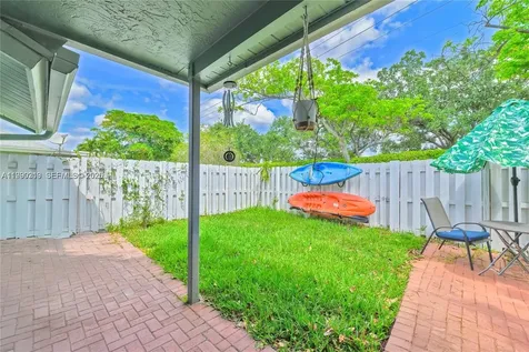 4332 NW 120th Lane Sunrise FL 33323