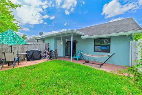 4332 NW 120th Lane Sunrise FL 33323