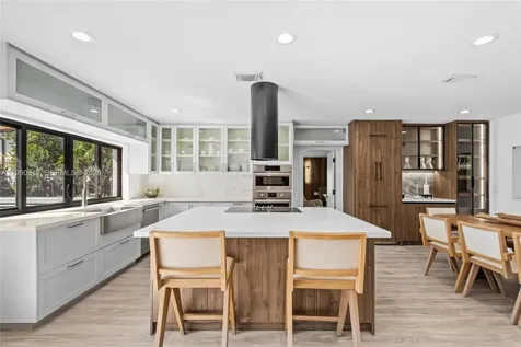 116 W 1st Court Miami Beach FL 33139