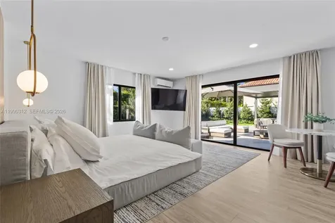 116 W 1st Court Miami Beach FL 33139