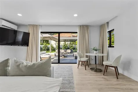 116 W 1st Court Miami Beach FL 33139