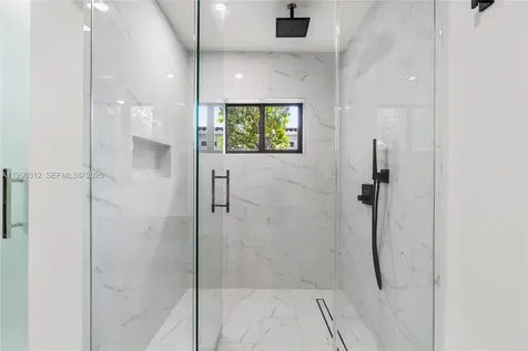 116 W 1st Court Miami Beach FL 33139