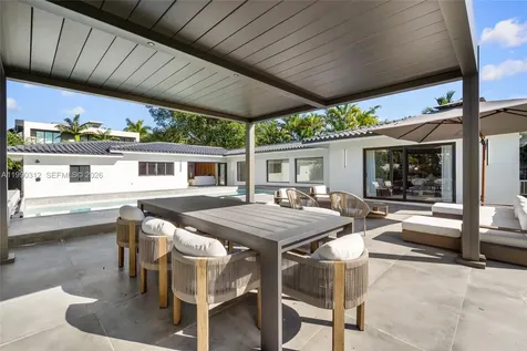 116 W 1st Court Miami Beach FL 33139