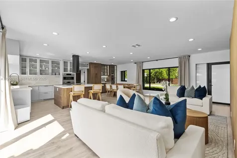 116 W 1st Court Miami Beach FL 33139