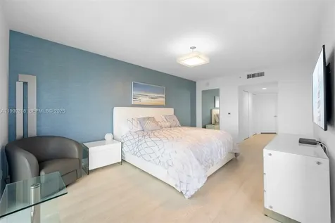 21055 Yacht Club Drive Aventura FL 33180