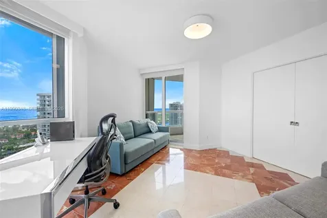 21055 Yacht Club Drive Aventura FL 33180