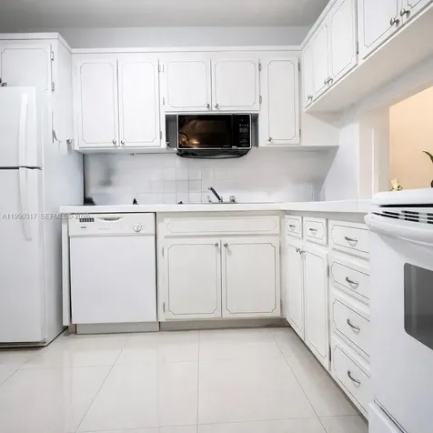 330 SE 2nd Street Hallandale Beach FL 33009