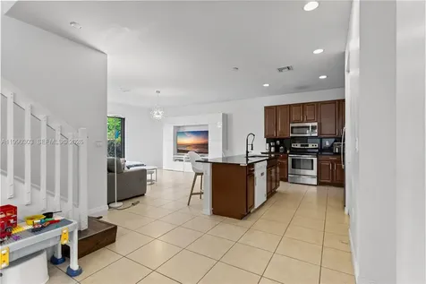19244 NE 9th Place Miami FL 33179