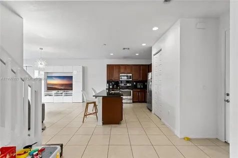 19244 NE 9th Place Miami FL 33179