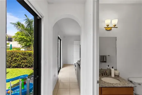 19244 NE 9th Place Miami FL 33179
