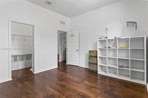 19244 NE 9th Place Miami FL 33179