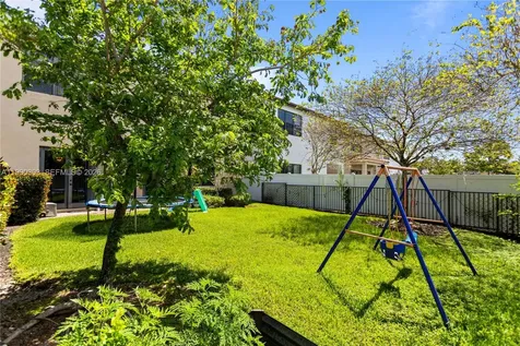 19244 NE 9th Place Miami FL 33179