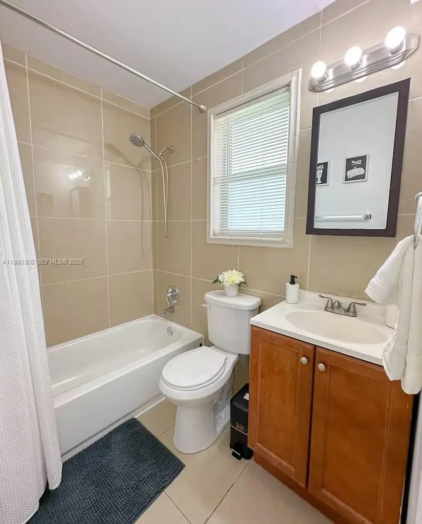 650 NE 15th Street Fort Lauderdale FL 33304