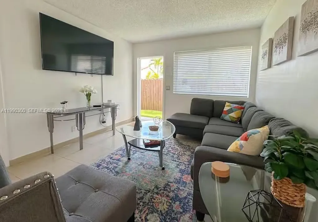 650 NE 15th Street Fort Lauderdale FL 33304