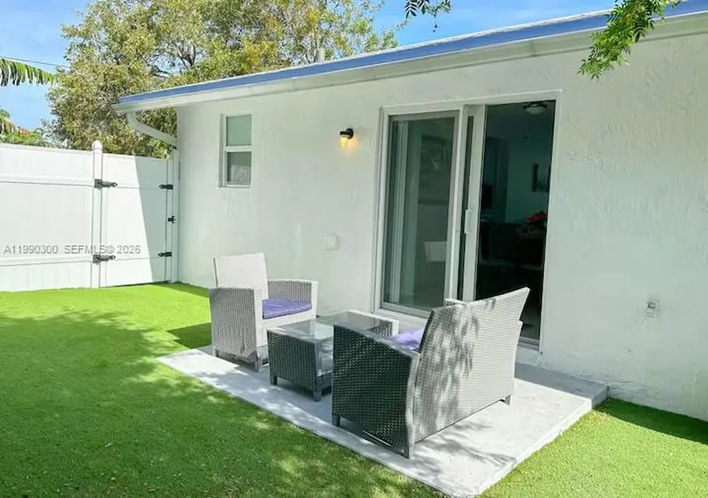 650 NE 15th Street Fort Lauderdale FL 33304