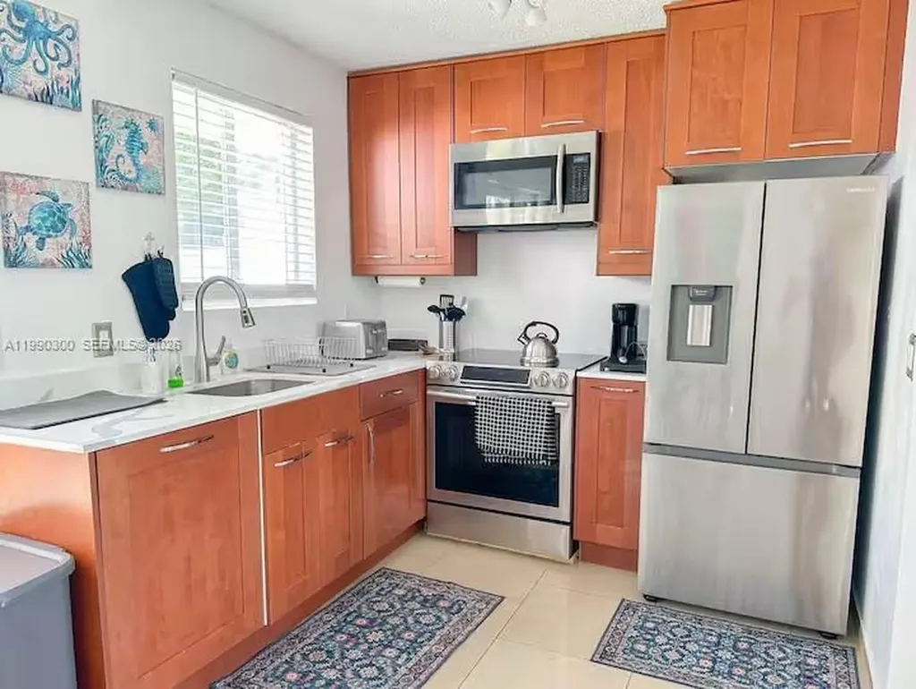 650 NE 15th Street Fort Lauderdale FL 33304