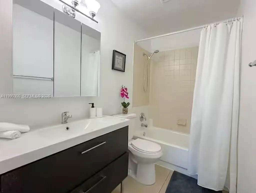 650 NE 15th Street Fort Lauderdale FL 33304