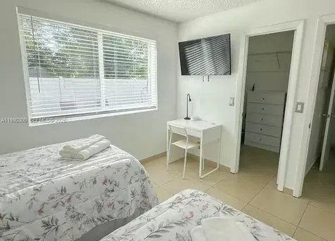 650 NE 15th Street Fort Lauderdale FL 33304