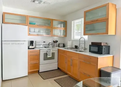 650 NE 15th Street Fort Lauderdale FL 33304