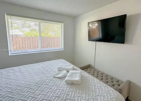 650 NE 15th Street Fort Lauderdale FL 33304