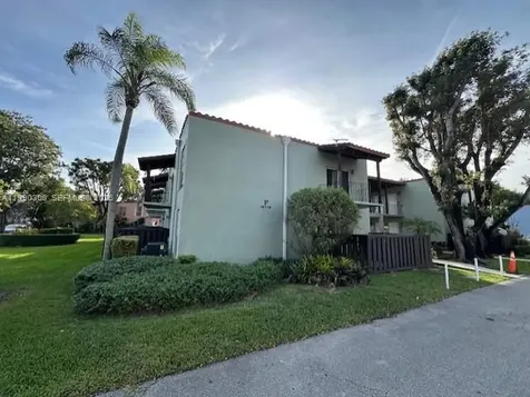 10776 N Kendall Drive Miami FL 33176
