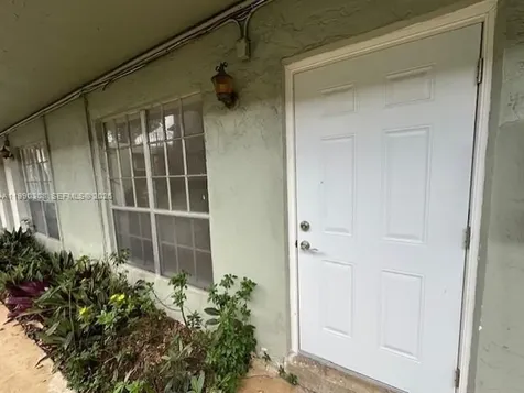10776 N Kendall Drive Miami FL 33176
