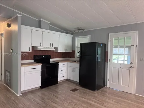 7300 20th Street Florida City FL 32966