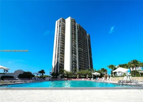 20301 W Country Club Drive Aventura FL 33180