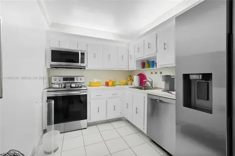 20301 W Country Club Drive Aventura FL 33180