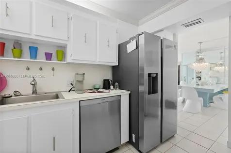 20301 W Country Club Drive Aventura FL 33180