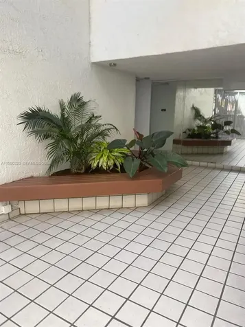 11800 SW 18th Street Miami FL 33175