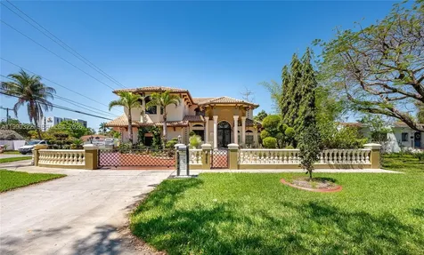 588 Miller Drive Miami Springs FL 33166