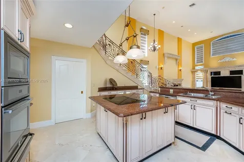 588 Miller Drive Miami Springs FL 33166