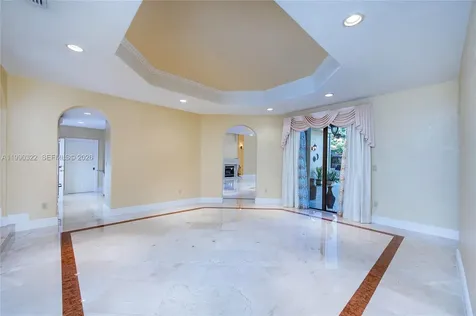588 Miller Drive Miami Springs FL 33166