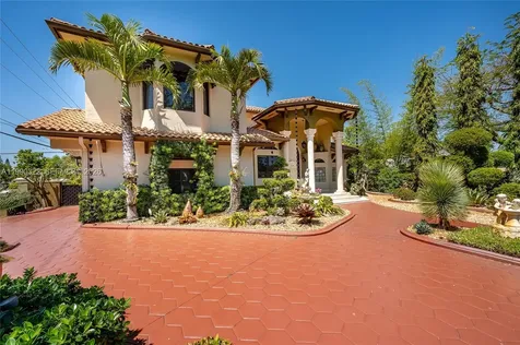 588 Miller Drive Miami Springs FL 33166