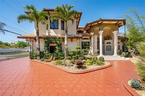 588 Miller Drive Miami Springs FL 33166