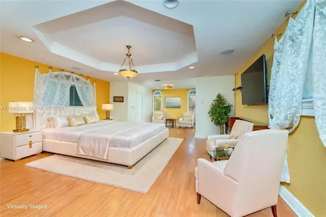 588 Miller Drive Miami Springs FL 33166